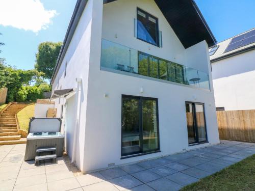 Westleigh Apartment | Valise