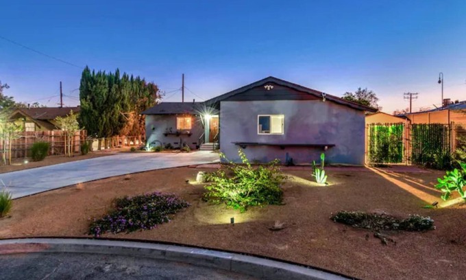 San Bernardino House | Valle de Guadalupe Vibes in SB 3.5 miles from NOS Center