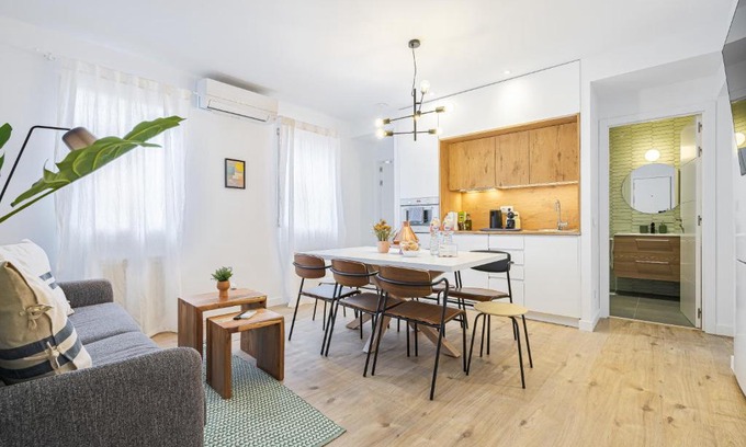 Numancia Apartment | Vallecano Apartments by Olala Homes