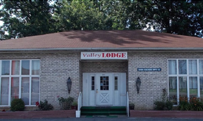 Hummels Wharf Hotel | Valley Lodge Motel