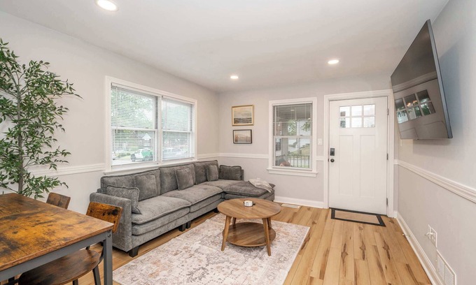 Dent House | Valley Ridge Retreat – For 8
