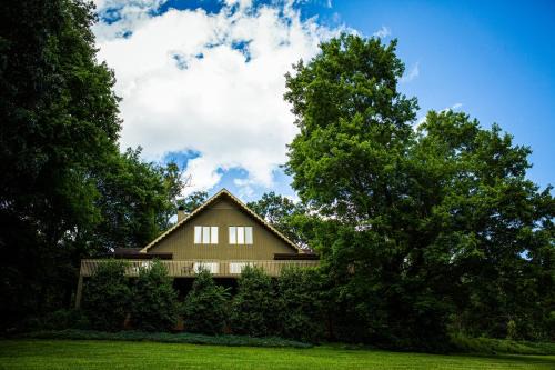 Black Mountain House | Valley View Lodge at Camp Rockmont