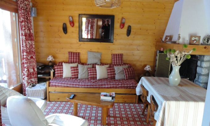 Meribel Apartment | VALLEYS MERIBEL -3 -in 1700m- South East - skis - Charming