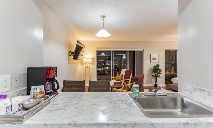 Downtown Memphis Apartment | Value downtown Memphis apartment w/gourmet kitchen