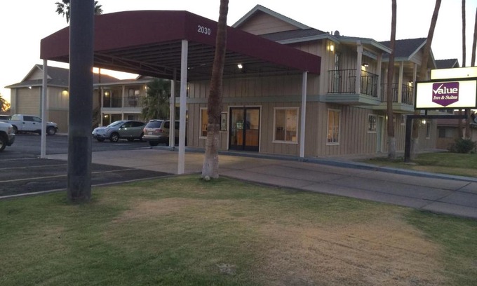 El Centro Hotel | Value Inn & Suites
