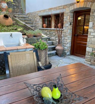 Trikala Apartment | Varousi House