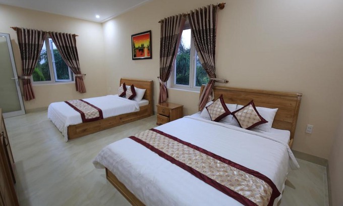 Xuyen Moc Cabin | Ven Song Riverside Hotel