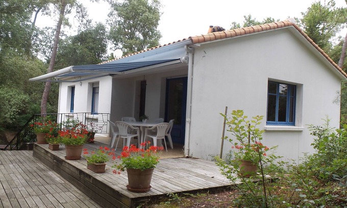 Longeville-sur-Mer House | VENDEE HOUSE NEAR OCEAN IN THE HEART OF THE FOREST BETWEEN SEA AND MARAIS