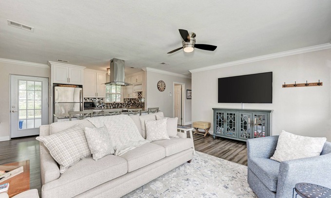 Venice Gardens House | Venice Gardens Getaway, Newly Remodeled