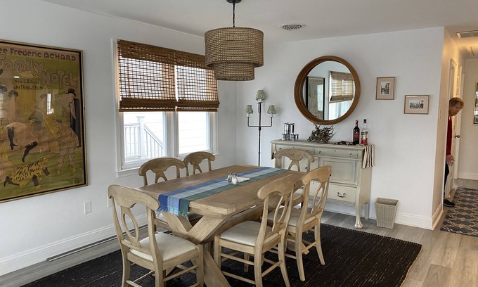 Ventnor City Condo | Ventnor newly renovated beach condo