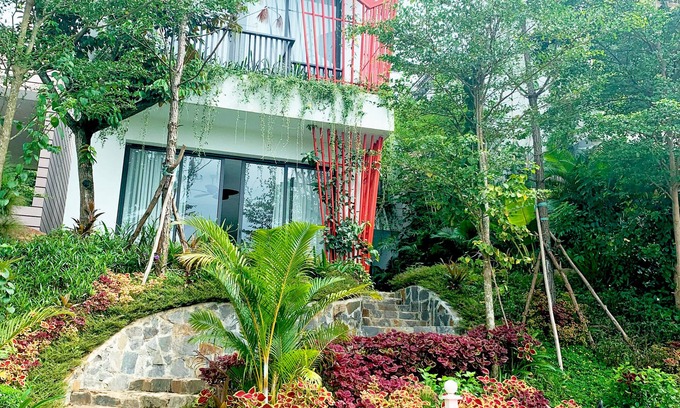 Phuc Yen Villa | Venus G&J Villa - F3.17 by MAPSTAR