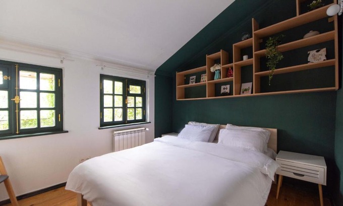 Avlabari Apartment | Veranda House on Samreklo 25
