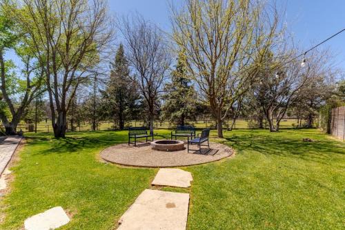 Cottonwood House | Verde Valley Ranch Retreat - 4BR Guest House by Sedona & Jerome