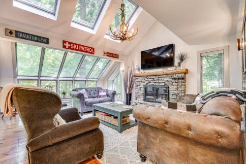 Plymouth House | Vermont Mountain Retreat The Antler House