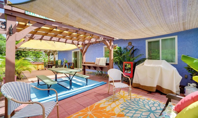 Florida Ridge House | Vero Beach Home w/ Pool Access, Near Beaches!