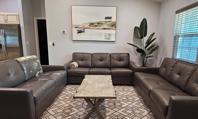 North Port House | Very Clean, Peaceful 3-bedroom house in tranquil North Port with AC, WiFi