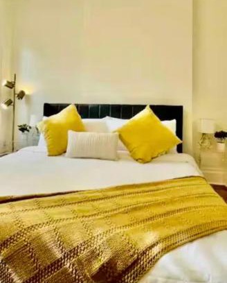 French Quarter Apartment | Very comfortable 2 bdrm Condo in French Quarters