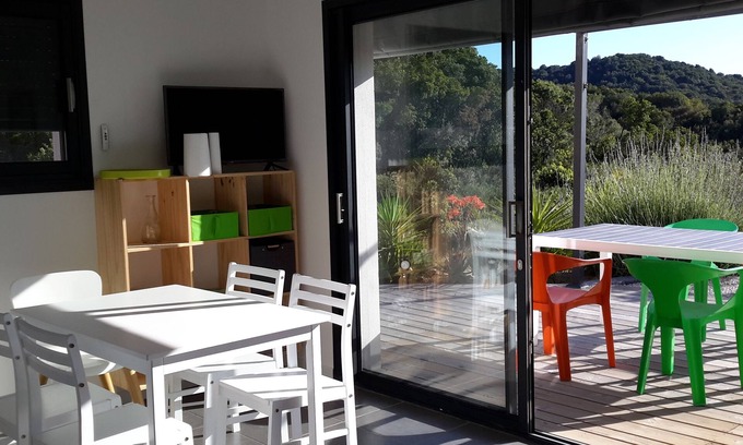 Pietrosella Apartment | Very nice new apartment rez of garden seen sea