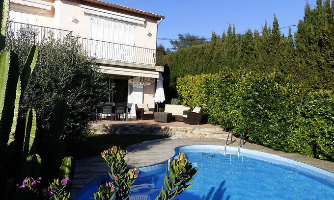 Cannes La Bocca Apartment | Very pleasant villa bottom with private pool, quiet, facing south