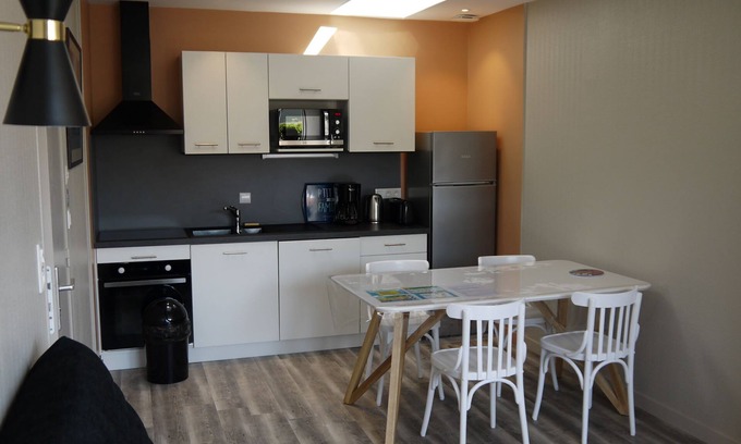 La Bernerie-en-Retz Apartment | Very pretty 4/6-person apartment with direct beach access, 5-minute walk from the center