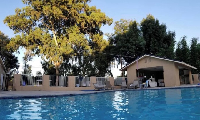 Simi Valley House | Very Private Guest House for 8 on Private 3.25 acre Estate behind 2 secure gates