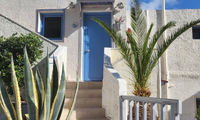 Piskopiano Apartment | Very Spacious and Well Equipped Room near the Sea