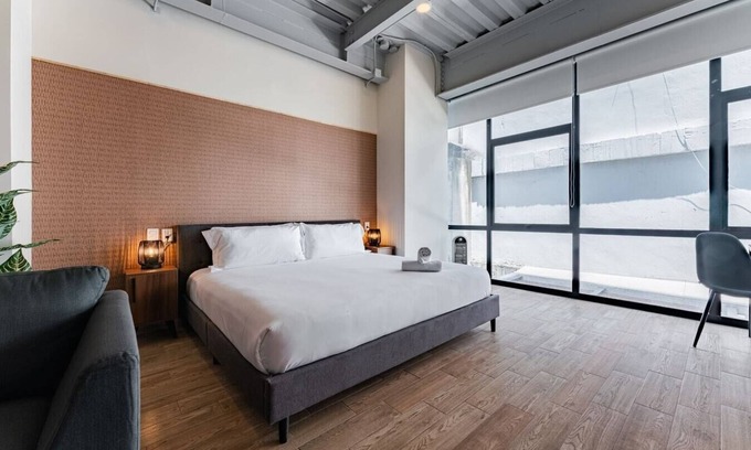 Zona Rosa Apartment | VH | Stylish loft + Washing Room | Roma Nte | 163