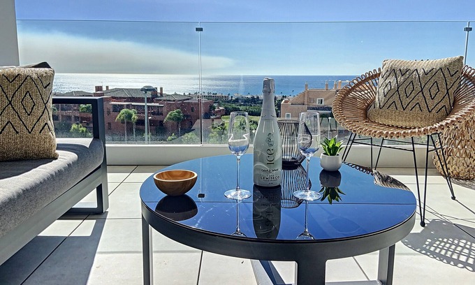 Casares Apartment | Via Celere 2331 Golf & Sea view