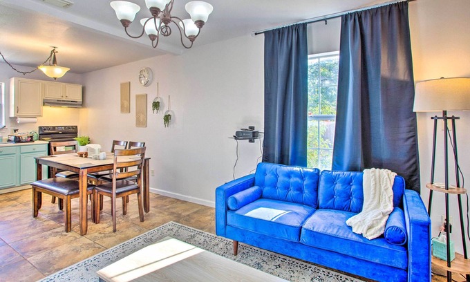Elmo House | Vibrant Rockwall Home Near Lake Ray Hubbard!