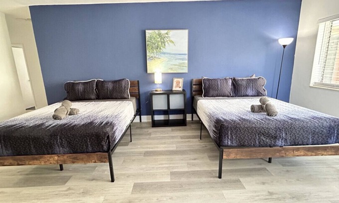 West Avenue Apartment | Vibrant South Beach Stay Walk to Beach
