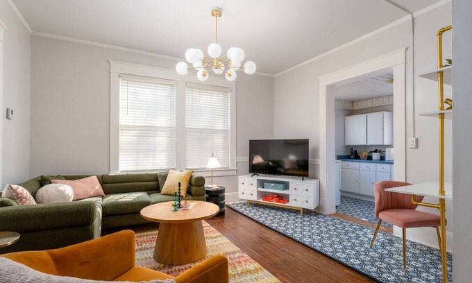 Westerwood Apartment | Vibrant & Upscale 1BR/1BA