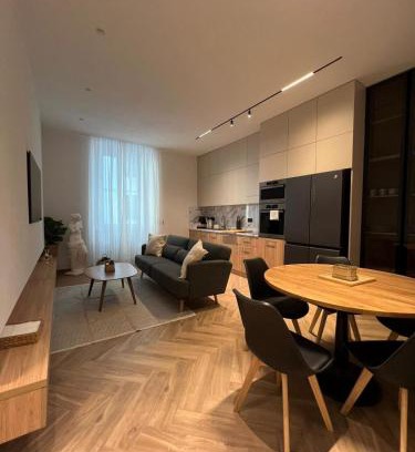 La Spezia Historic Centre Apartment | Vicoli & Mare