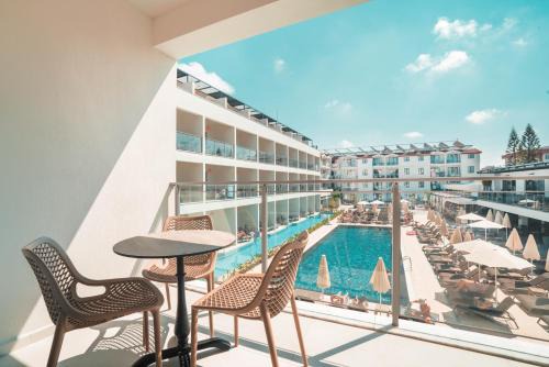 Side Apartment | Victoria Princess Hotel