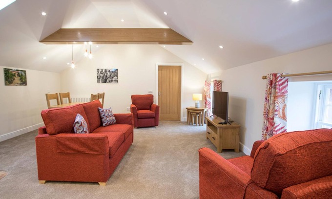 Carlisle Apartment | Victorian Stable Conversion in the Grade II*'listed Netherby Hall