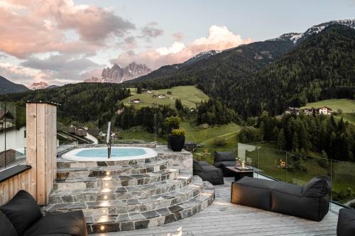 San Pietro Hotel | Viel Nois Guest House