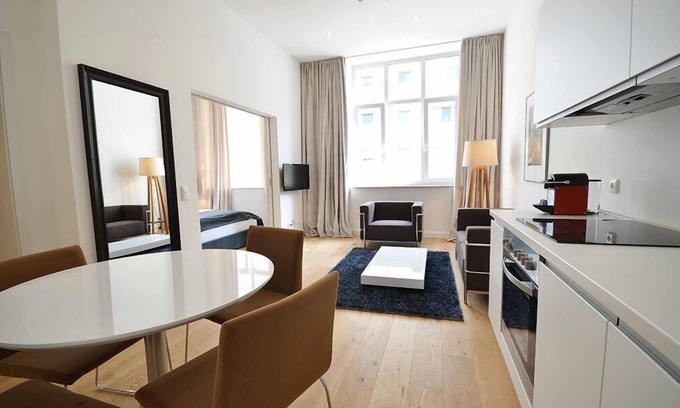 Sachsenhausen Apartment | Vienna Residence Frankfurt, Schweizer Platz #6075