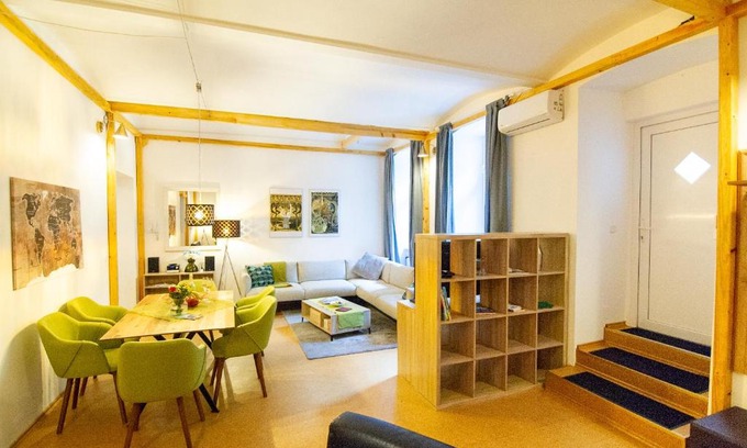 Ottakring Apartment | ViennaSunshine
