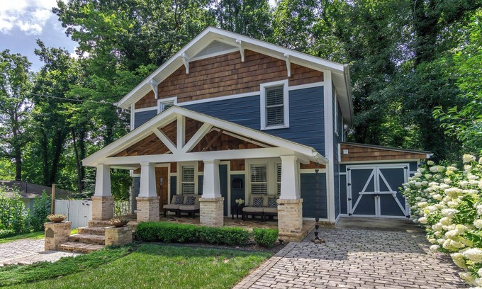 Black Mountain House | View Street Retreat | Pet Friendly, Fenced Yard, Walk to Town!