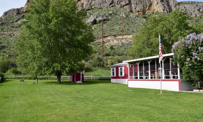 Irwin House | Views, Central AC, Location and Solitude