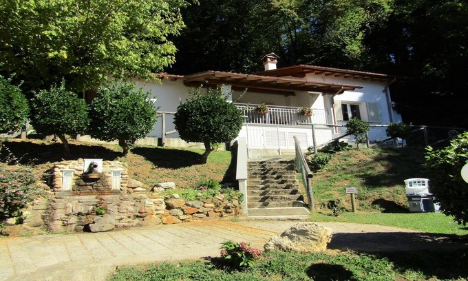 Stazzema House | Views. Detached house with a private garden.