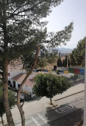 Beiro Apartment | Views, Family & Private Parking in Alto Albayzín