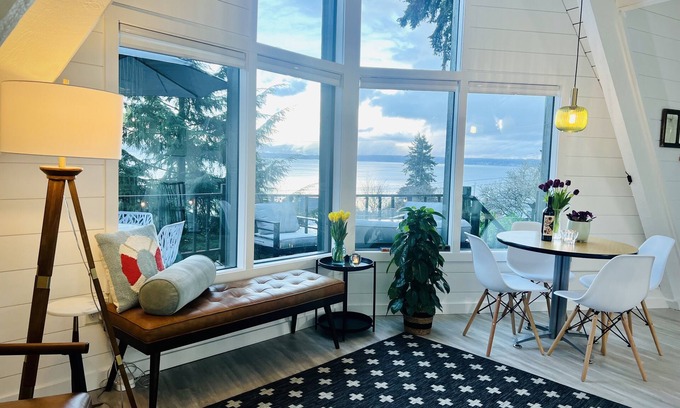 Camano Island House | Views, Hot Tub, Beach Access - Cabin on Camano!
