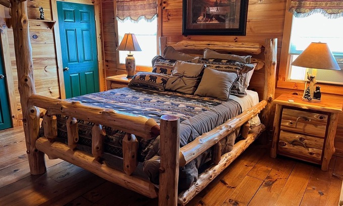 Fleetwood Cottage | Views, Near Wineries, Breweries, Hiking, Biking!