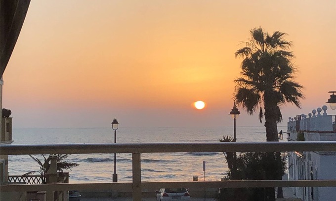 Chipiona Apartment | Views of the lighthouse