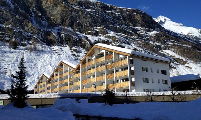 Zermatt City Centre Apartment | Viktoria B (J)
