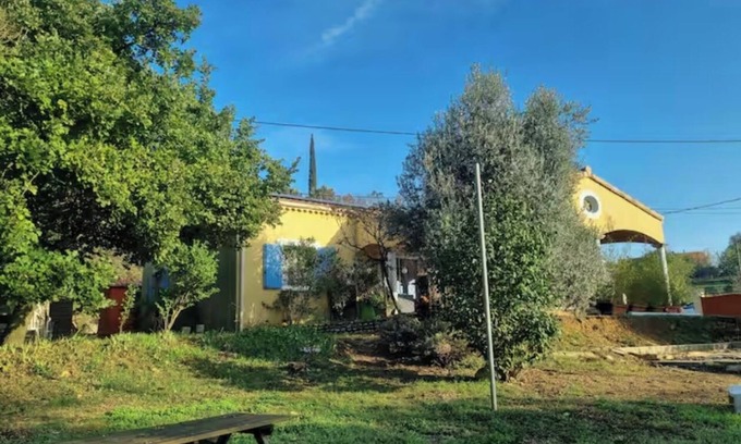 Saint-Julien-en-Saint-Alban House | Villa mistral