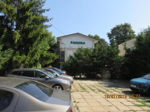 Saturn House | Vila Alba Paflora Saturn