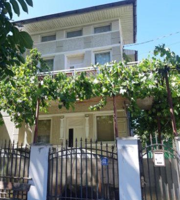 Voinesti Villa | Vila Codrin