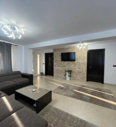 Moisei Villa | Vila Icom