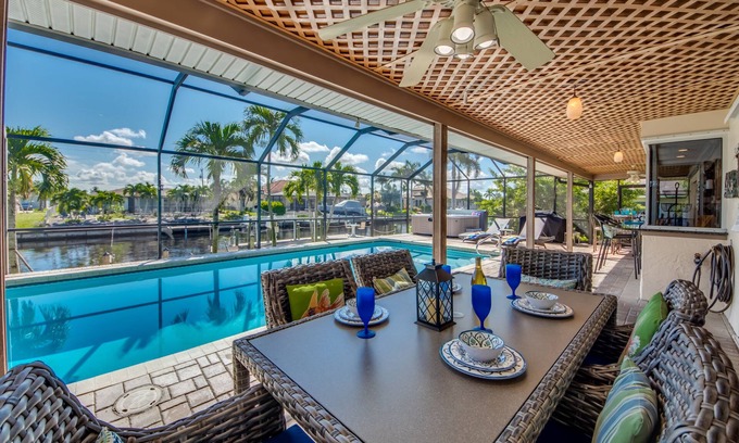 Caloosahatchee House | Villa 1 Bright and Sunny, Open Floor Plan, Pool, Hot Tub